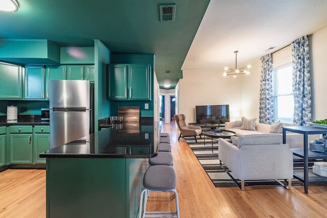 Foto del edificio - 1016 W Dakin St