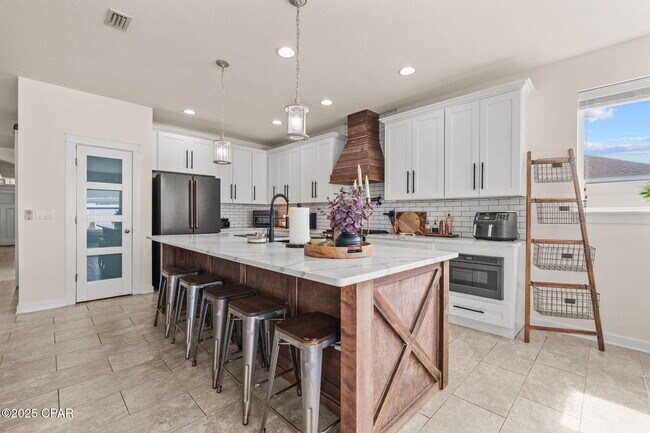 Building Photo - 105 Johnson Bayou Dr