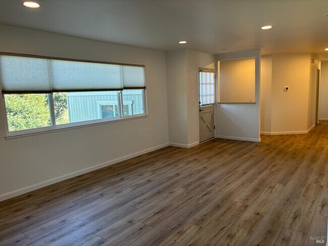 Foto del edificio - 1776 Meda Ave