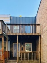 Building Photo - 2727 Huntingdon Ave