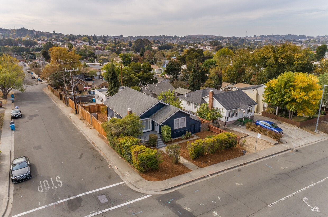 Primary Photo - 857 Benicia Rd