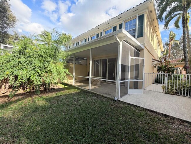 Foto del edificio - 2205 Telogia Ct