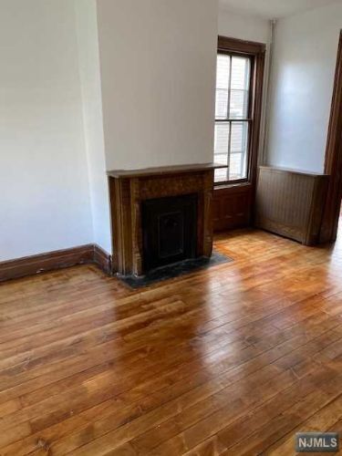 Foto del edificio - 239 N 7th St