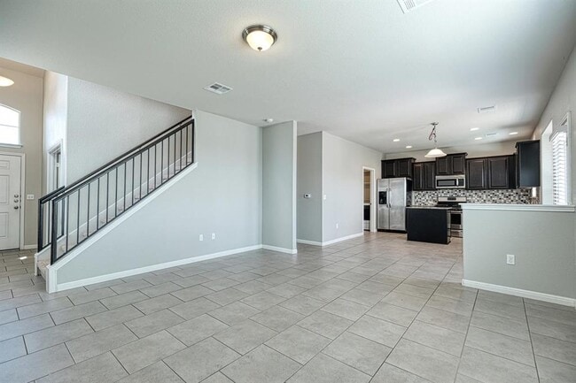 Building Photo - 100 Northern Flicker St