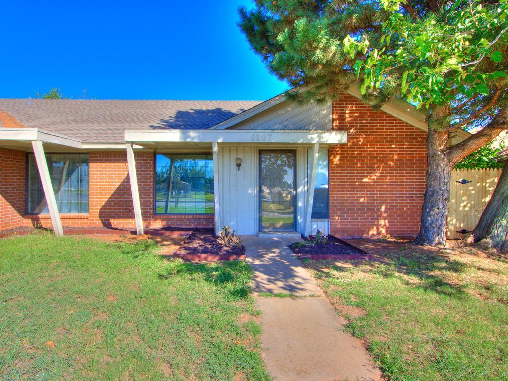 6607 Lyrewood Ln, Oklahoma City, OK 73132 House Rental in Oklahoma