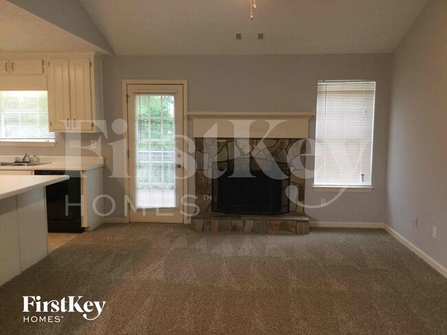 Building Photo - 715 Grove Pointe Cir