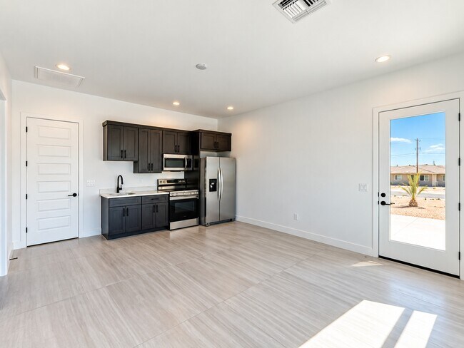 Building Photo - 27315 N 153rd Dr