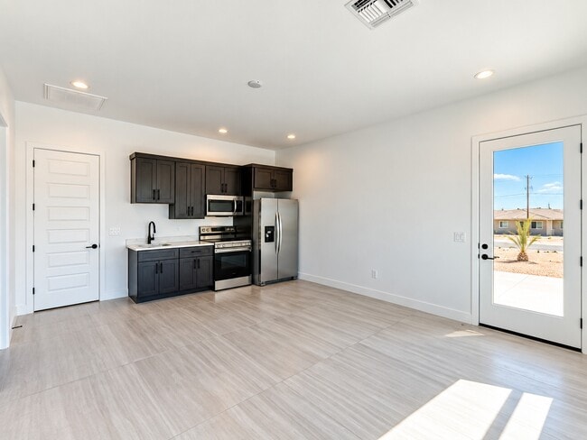 Building Photo - 27315 N 153rd Dr