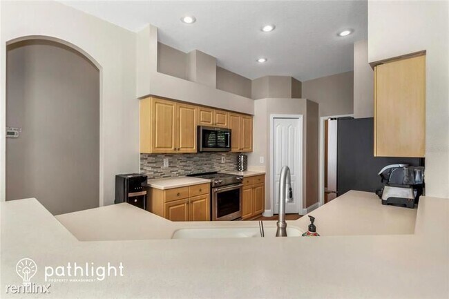 Building Photo - 4 br, 3 bath House - 1838 Canoe Drive UNIT