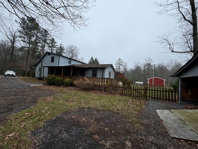 Foto del edificio - Picturesque country home