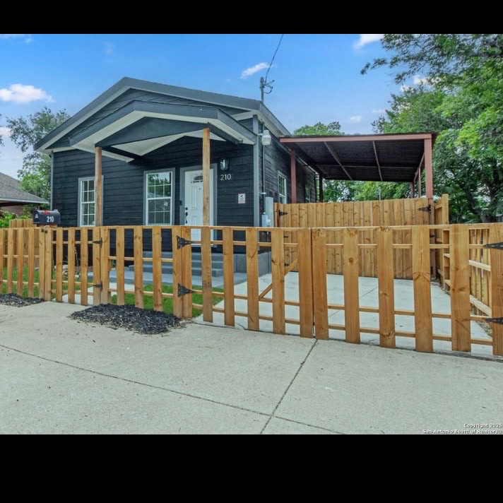 Photo - 210 N San Jacinto St (San Antonio, TX)