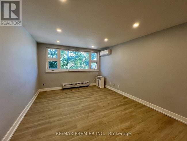 Building Photo - 3046 Jaguar Valley Dr