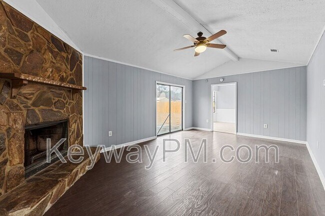 Foto del edificio - 3713 Tahitian Trail