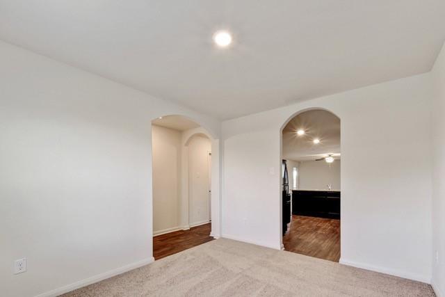 Foto del edificio - 113 Maywood Ln