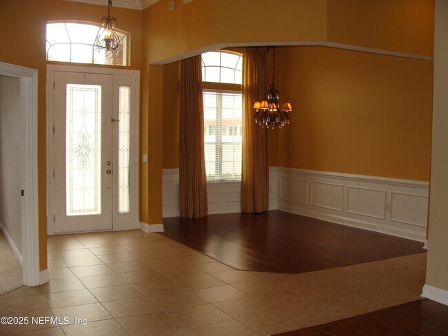 Foto del edificio - 3159 Trout Creek Ct