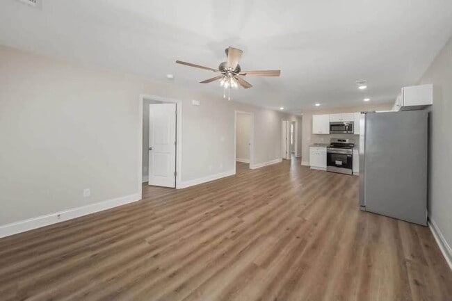 Building Photo - 212 Tabor Dr