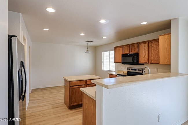 Building Photo - 11317 W College Dr