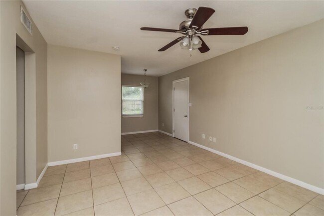 Building Photo - 367 Notre Dame Dr