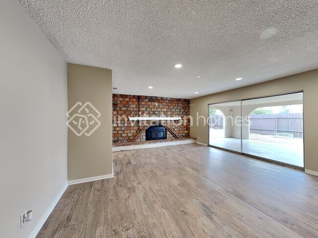 Building Photo - 5451 Princeton St