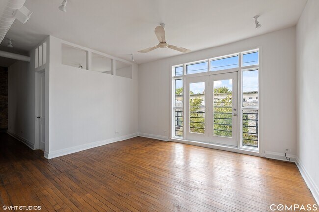Foto del edificio - 731 W 18th St