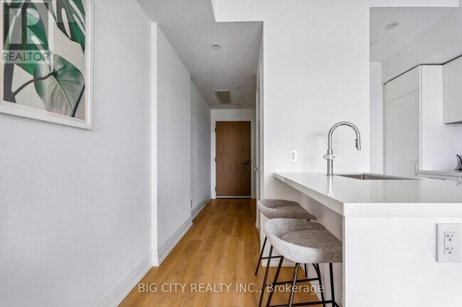 Photo du bâtiment - 36 Brentcliffe Rd