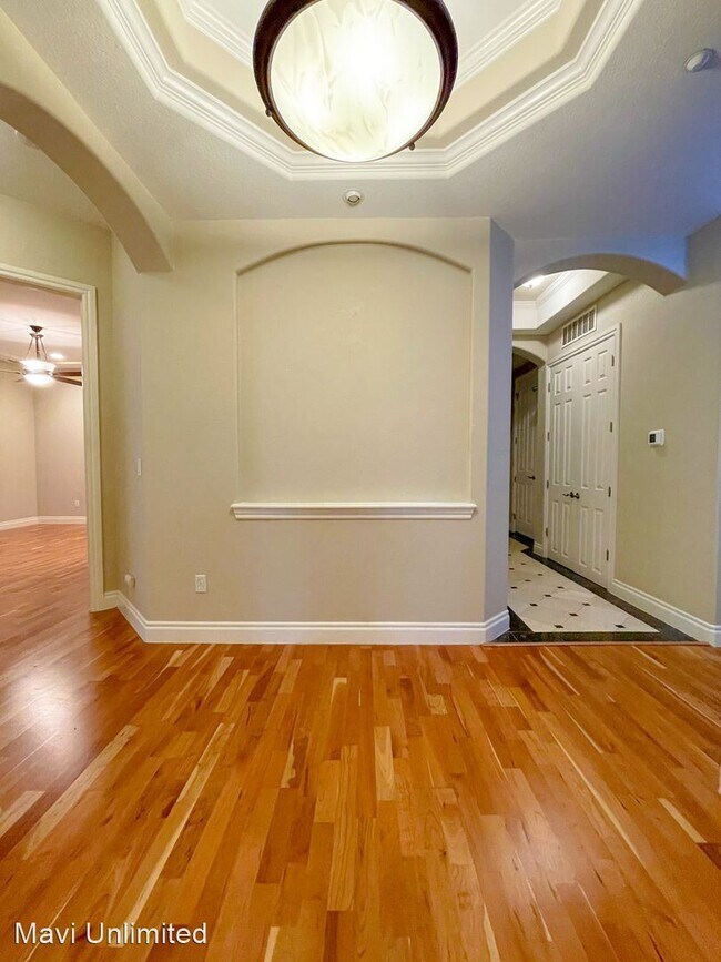 Building Photo - 2 br, 2 bath House - 40 Madison St. #103