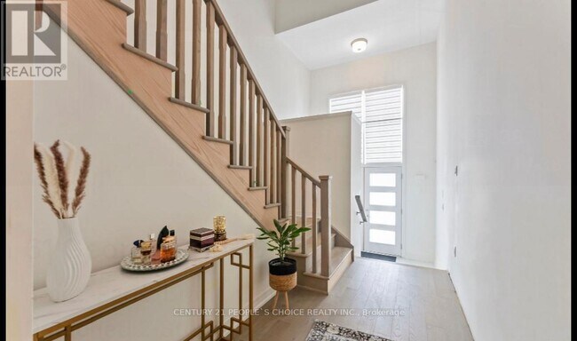 Building Photo - 61 GEORGE BRIER DR Dr