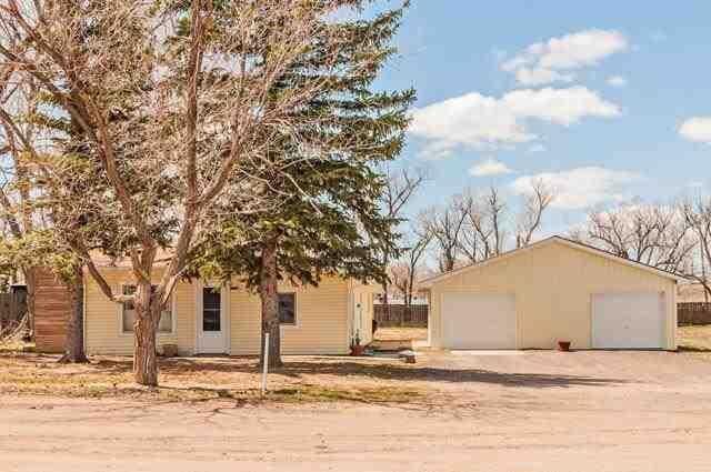 Primary Photo - 3 BEDROOM, 1 BATH, 2 CAR-GARAGE HOME ON LA...