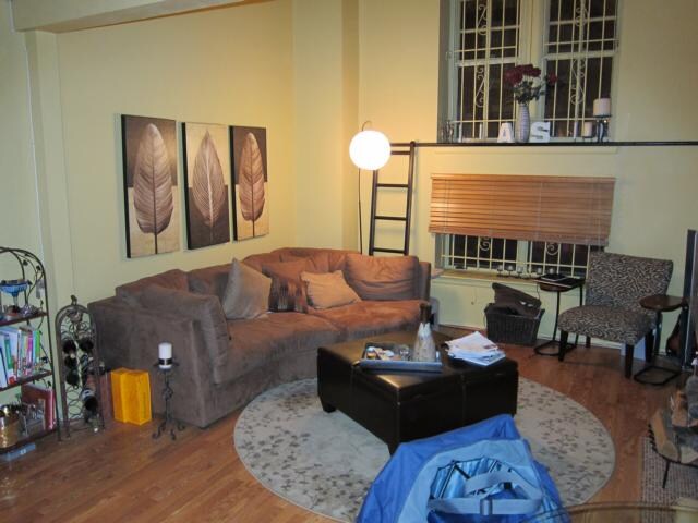 Living room - 870 N 28th St