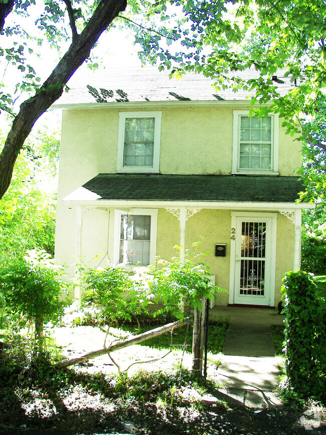 Building Photo - 24 S Calhoun St