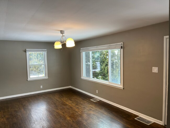 Building Photo - 6602 Michigan Rd