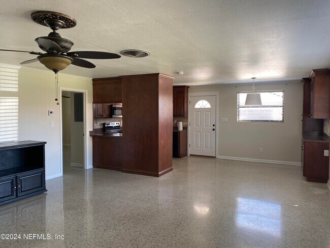 Foto del edificio - 104 St Elmo Rd