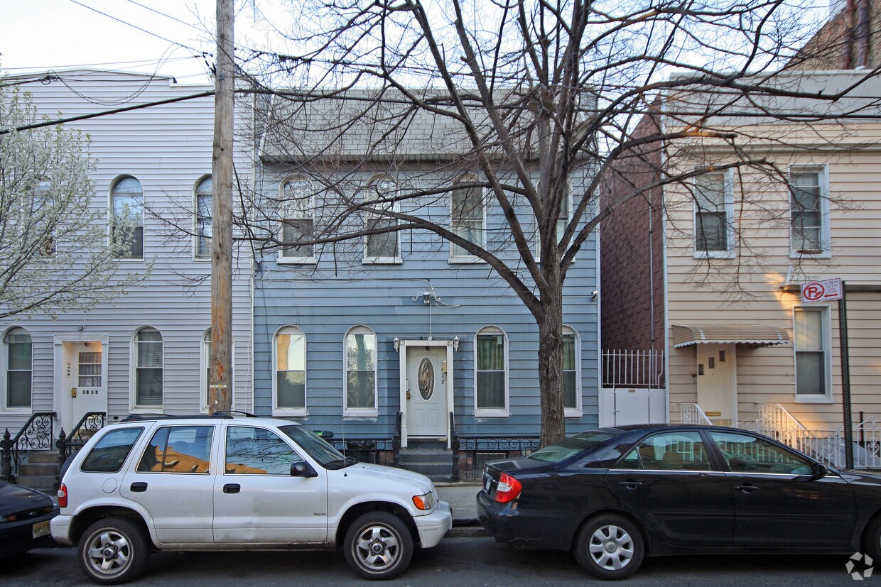 Primary Photo - 1817 Stockholm St