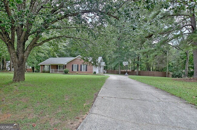Building Photo - 135 Windham Way