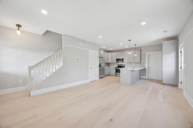 Building Photo - Delaware City Alert!! 3 bed 2 baths availa...