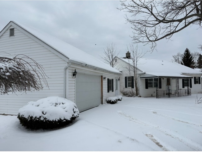 Building Photo - 25 Shelby Dr