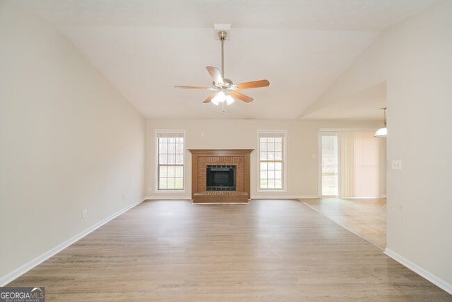 Building Photo - 239 Northbridge Dr
