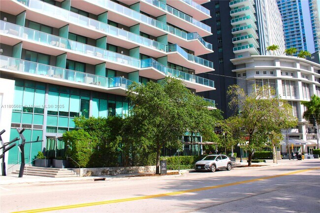 Building Photo - 1300 S Miami Ave