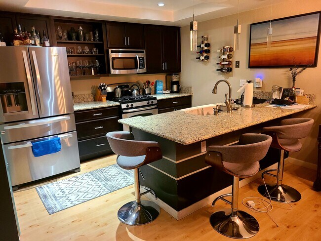 Kitchen - 543 Victoria St