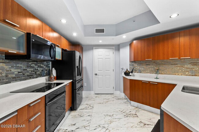 Foto del edificio - 241 Riverside Dr