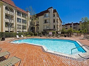 Building Photo - 5875 Friars Rd