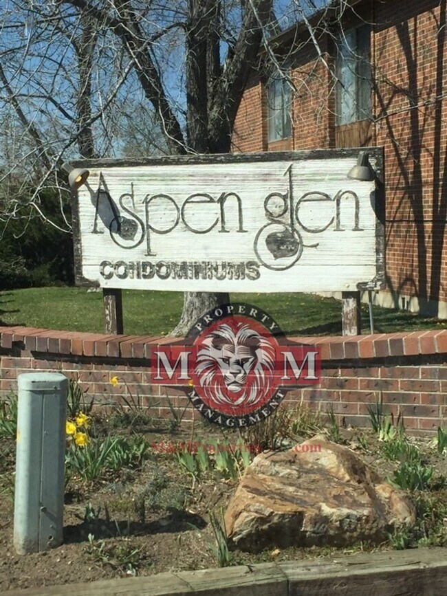 Foto del edificio - EARLY BIRD MOVE IN SPECIAL - LAST MONTH'S RENT FREE