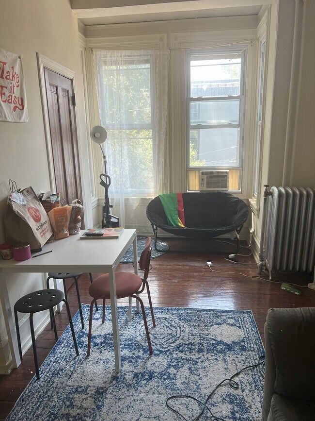 Foto del edificio - 3422 Hamilton St