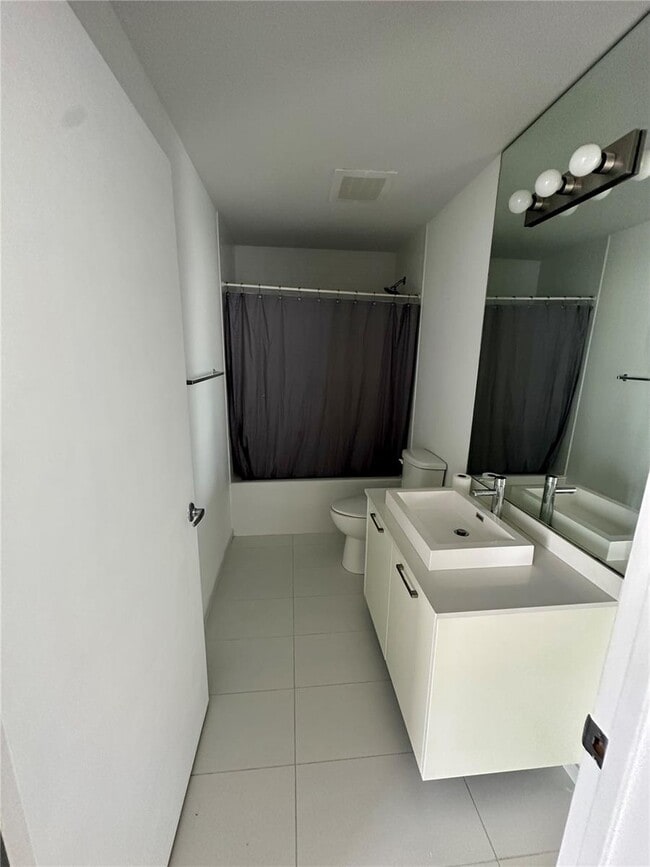 Building Photo - 151 SE 1st St