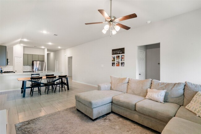 Foto del edificio - 1859 Cypress Canyon Trail