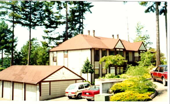 Primary Photo - 5201 S Orchard St