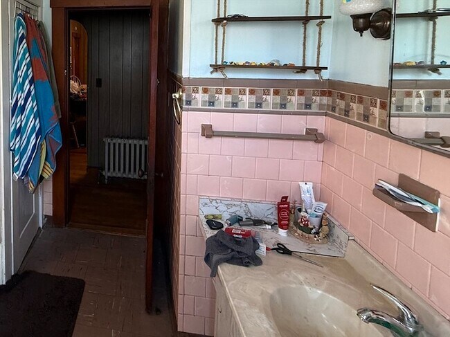 Foto del edificio - 931 Worcester Rd