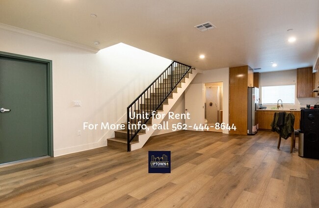 Foto del edificio - Townhome - 3 Bedrooms / 2 Baths - Cudahy