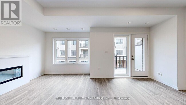 Photo du bâtiment - 208 Matawin Ln