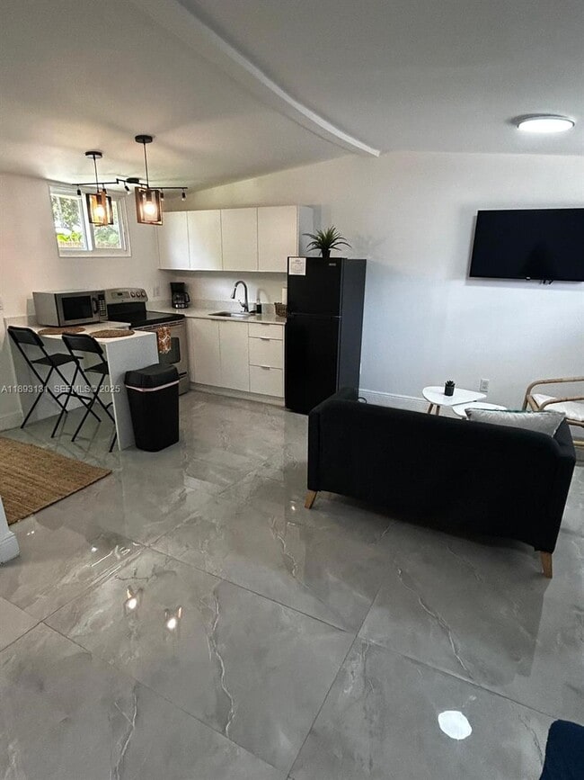 Foto del edificio - 1945 NW 33rd St